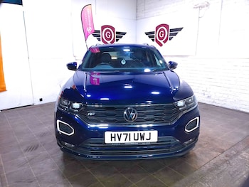 Used Volkswagen T-Roc 2021 for sale - 77289104: Photo