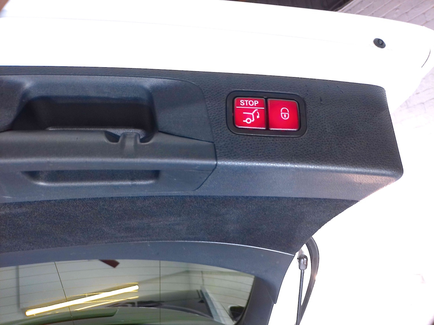 Used Mercedes-Benz E Class 2017 for sale - 76497427: Photo 45