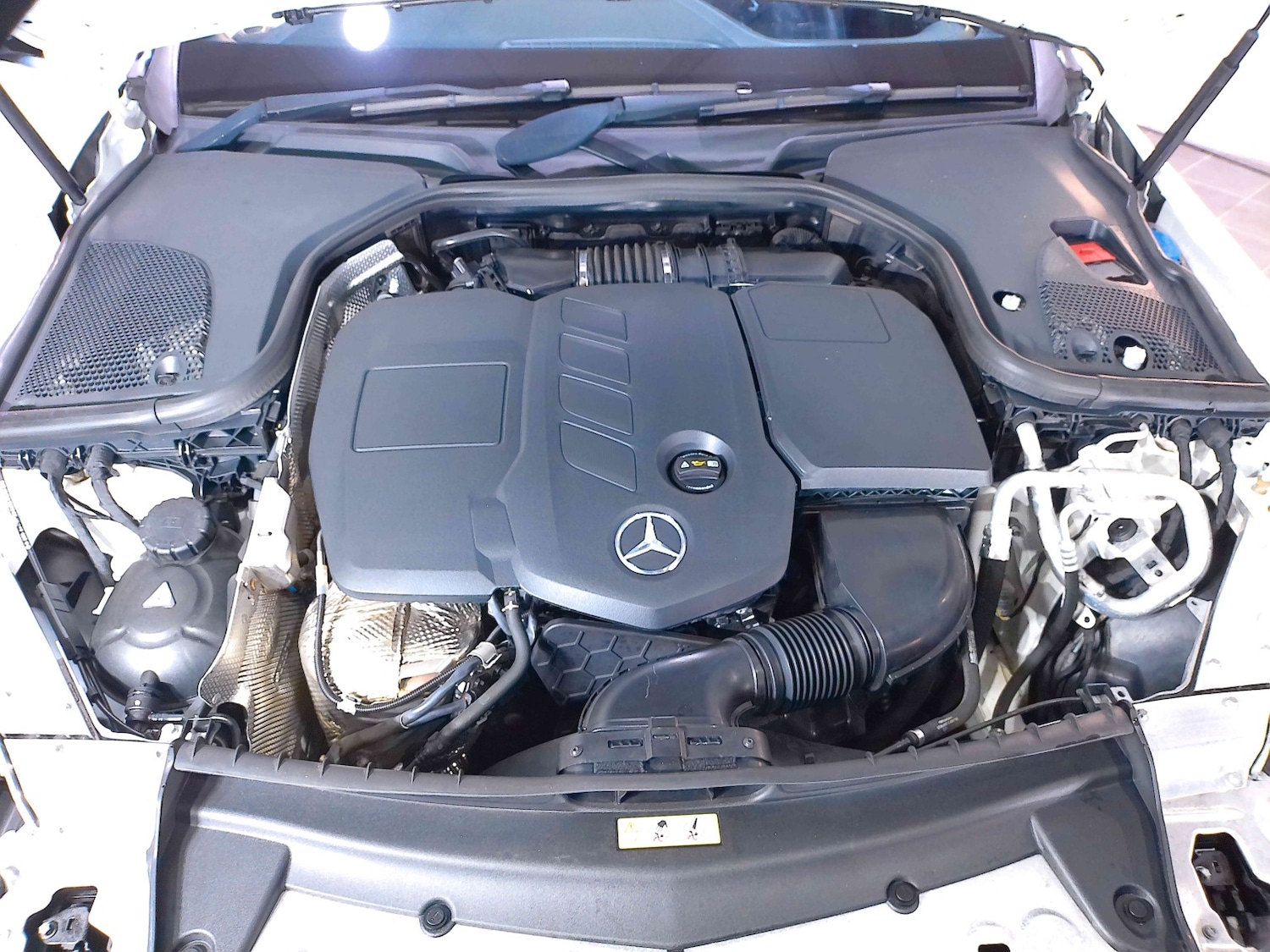 Used Mercedes-Benz E Class 2017 for sale - 76497427: Photo 61