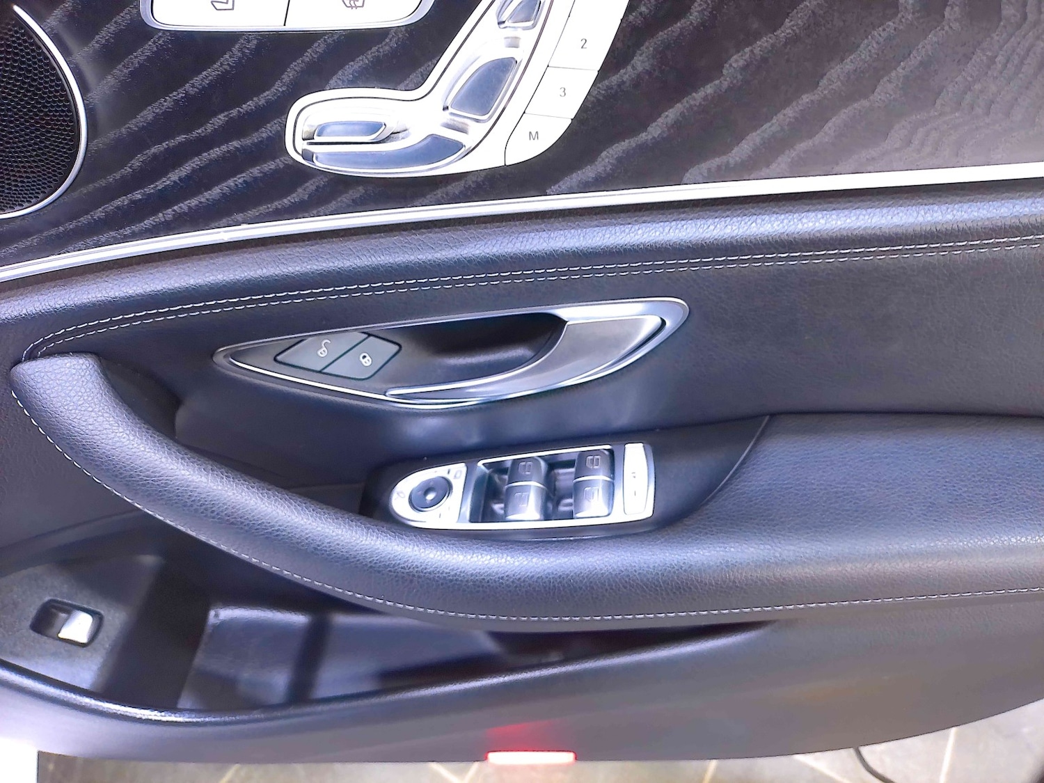 Used Mercedes-Benz E Class 2017 for sale - 76497427: Photo 9