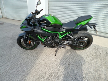 Used Kawasaki Z 2022 for sale - bike-78219480: Photo