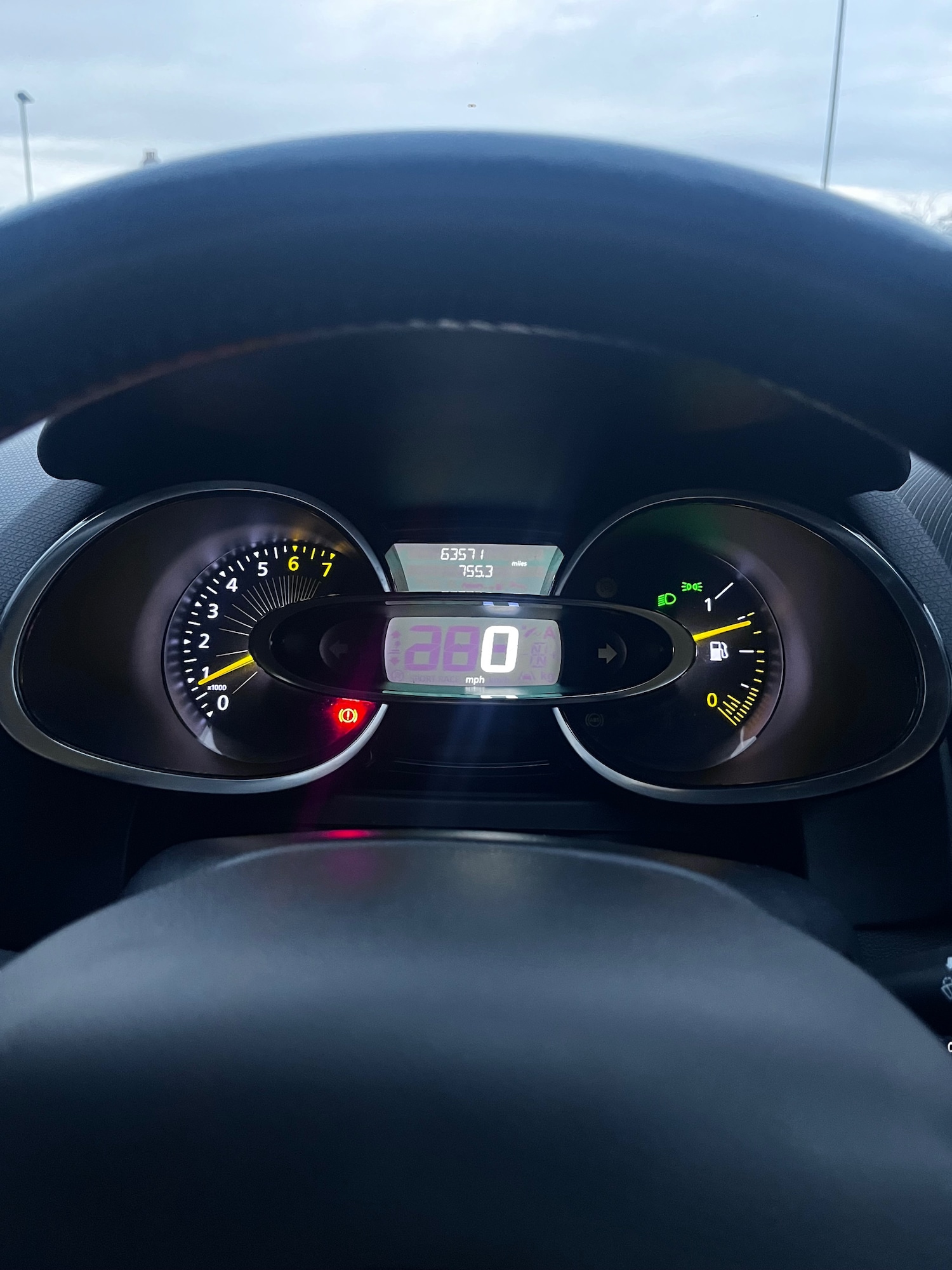 Used Renault Clio 2016 for sale - 76918743: Photo 16