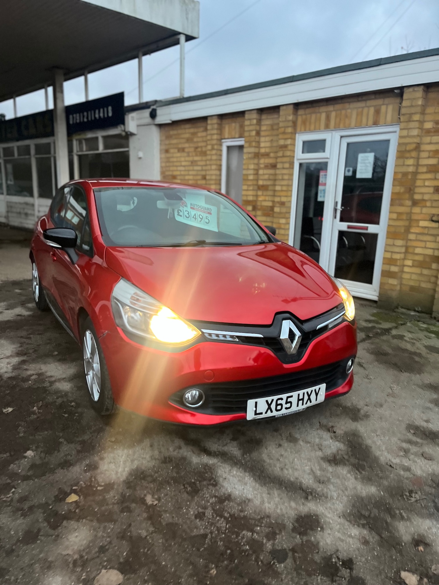 Used Renault Clio 2016 for sale - 76918743: Photo 2