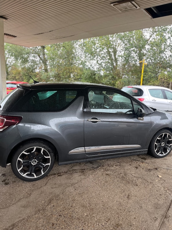 Used Citroen DS3 2015 for sale - 76157569: Photo 11