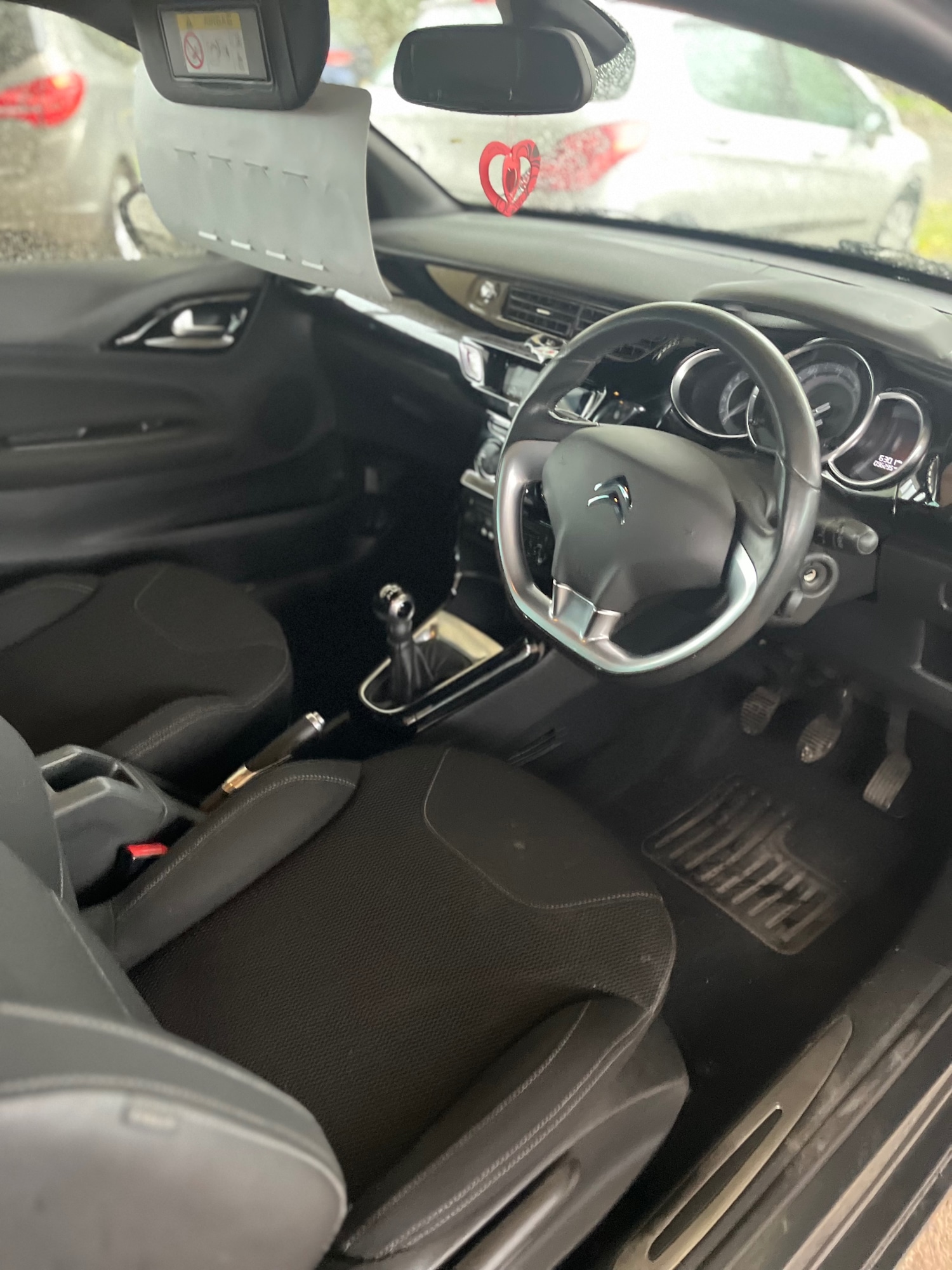 Used Citroen DS3 2015 for sale - 76157569: Photo 13