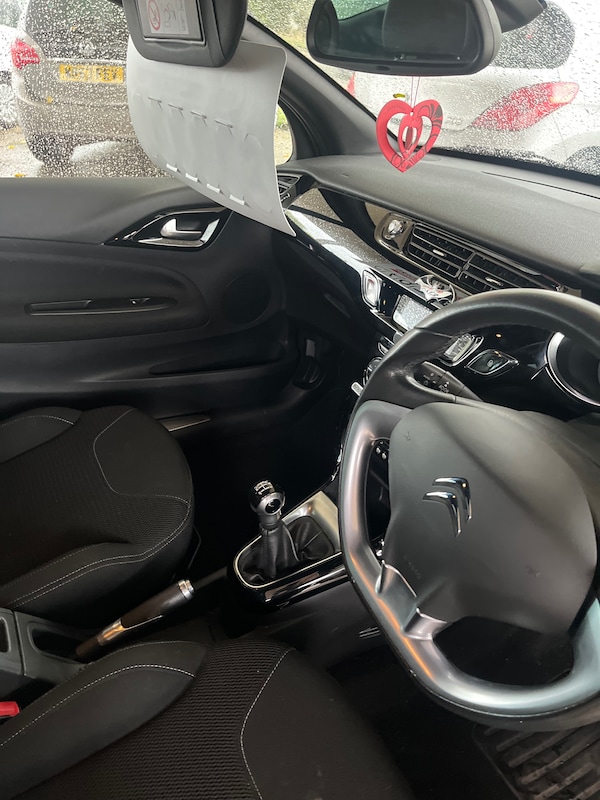 Used Citroen DS3 2015 for sale - 76157569: Photo 14