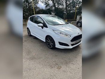 Used Ford Fiesta 2017 for sale - 75932495: Photo