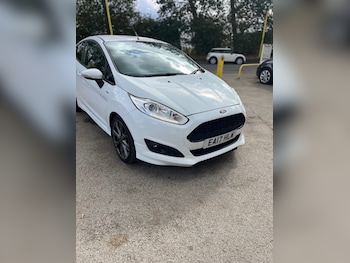 Used Ford Fiesta 2017 for sale - 75932495: Photo