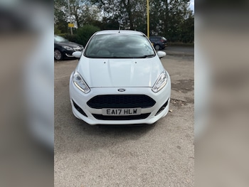 Used Ford Fiesta 2017 for sale - 75932495: Photo