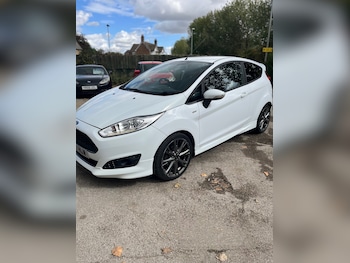 Used Ford Fiesta 2017 for sale - 75932495: Photo
