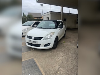 Used Suzuki Swift 2012 for sale - 75604352: Photo