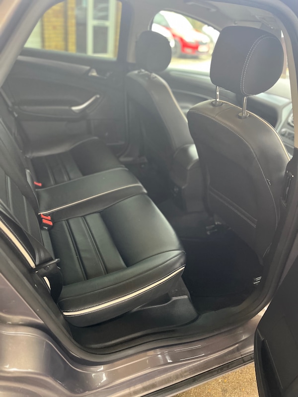 Used Ford Mondeo 2012 for sale - 76158363: Photo 11
