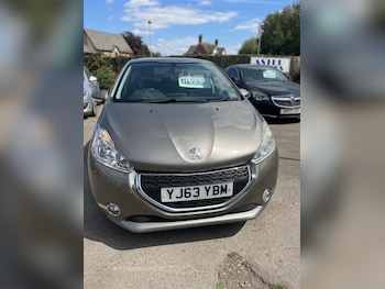 Used Peugeot 208 2013 for sale - 75536024: Photo