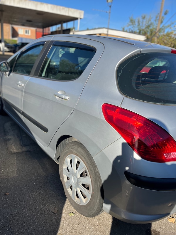 Used Peugeot 308 2011 for sale - 75825462: Photo 13