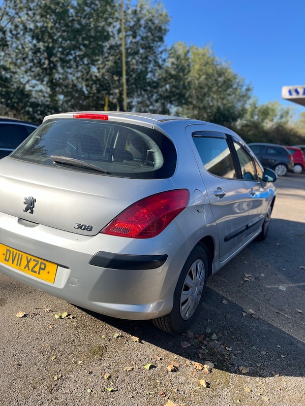 Used Peugeot 308 2011 for sale - 75825462: Photo 3