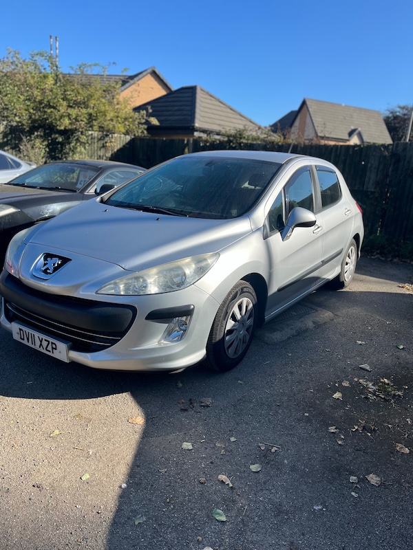 Used Peugeot 308 2011 for sale - 75825462: Photo 6