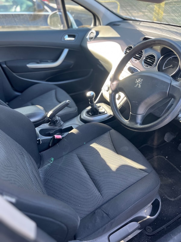 Used Peugeot 308 2011 for sale - 75825462: Photo 8
