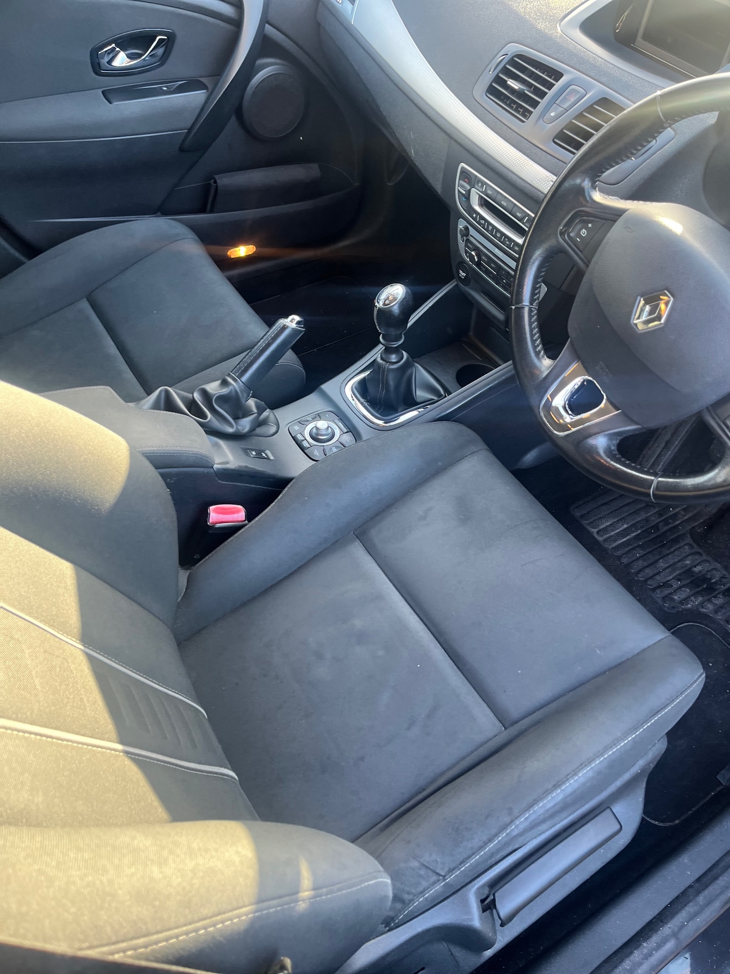 Used Renault Megane 2014 for sale - 76735004: Photo 9