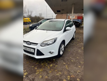 2012 (61) - 1.6 Zetec 5dr