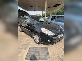 Used Renault Clio 2009 for sale - 75816224: Photo