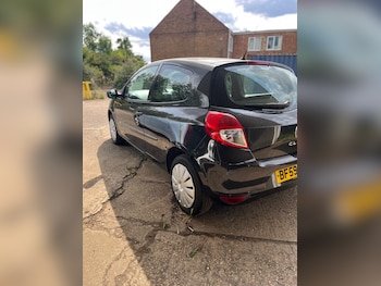Used Renault Clio 2009 for sale - 75816224: Photo
