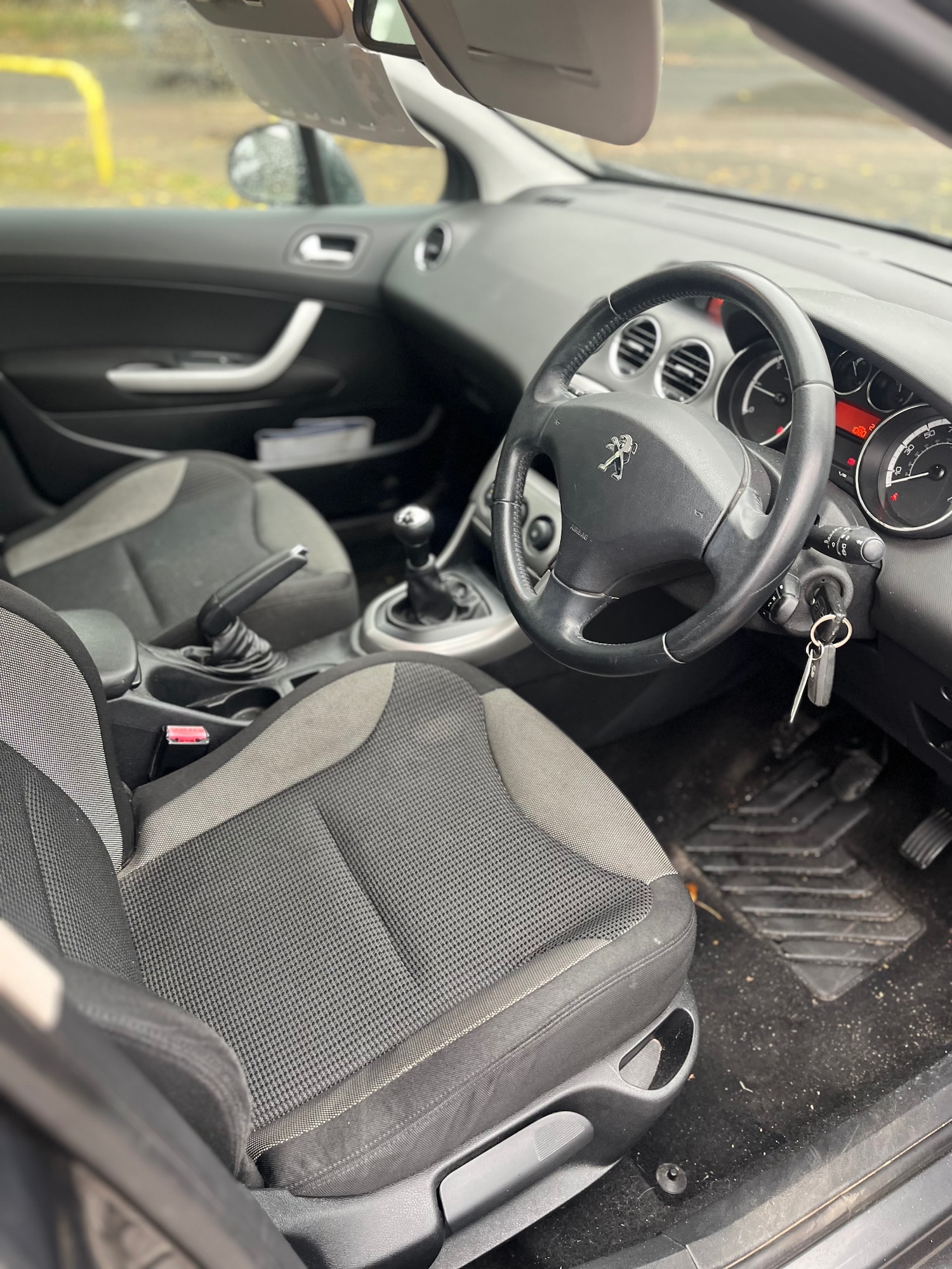 Used Peugeot 308 2012 for sale - 76143917: Photo 10