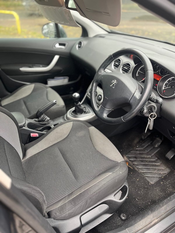 Used Peugeot 308 2012 for sale - 76143917: Photo 10