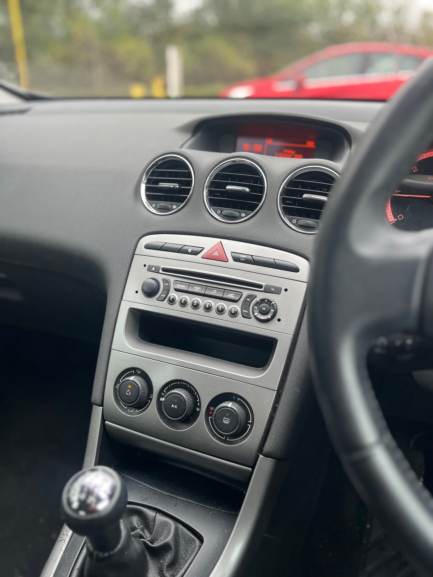 Used Peugeot 308 2012 for sale - 76143917: Photo 12