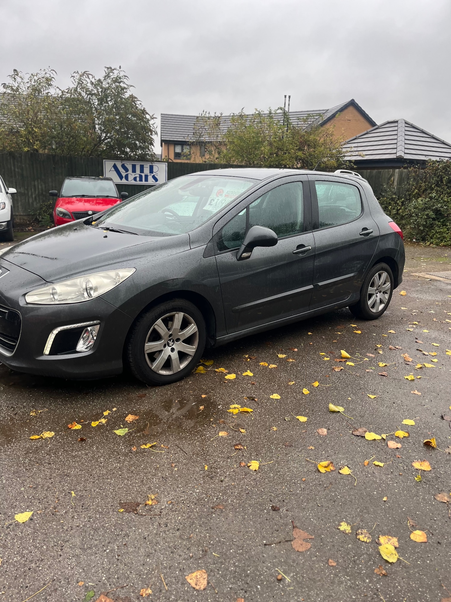 Used Peugeot 308 2012 for sale - 76143917: Photo 4