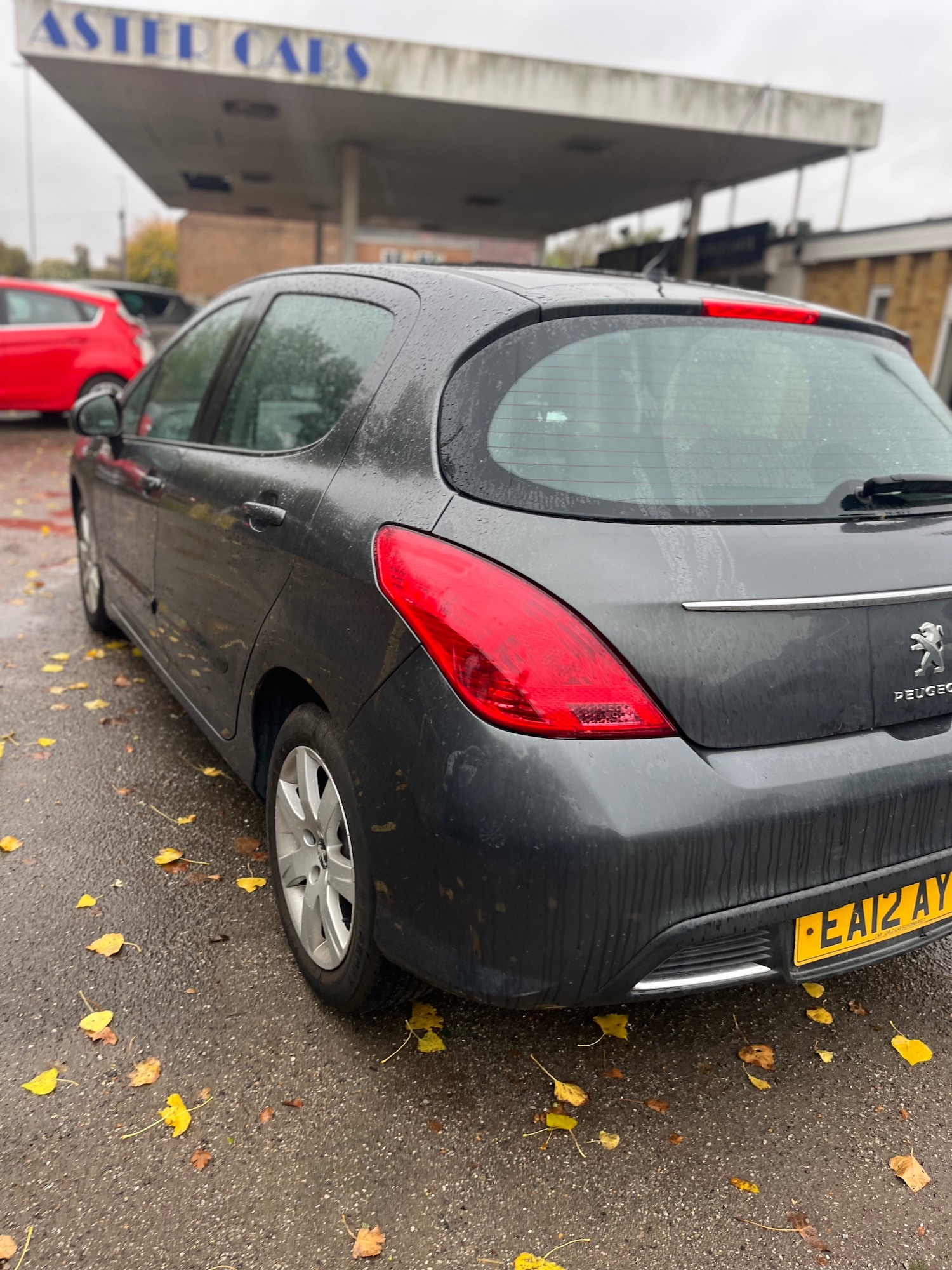Used Peugeot 308 2012 for sale - 76143917: Photo 6