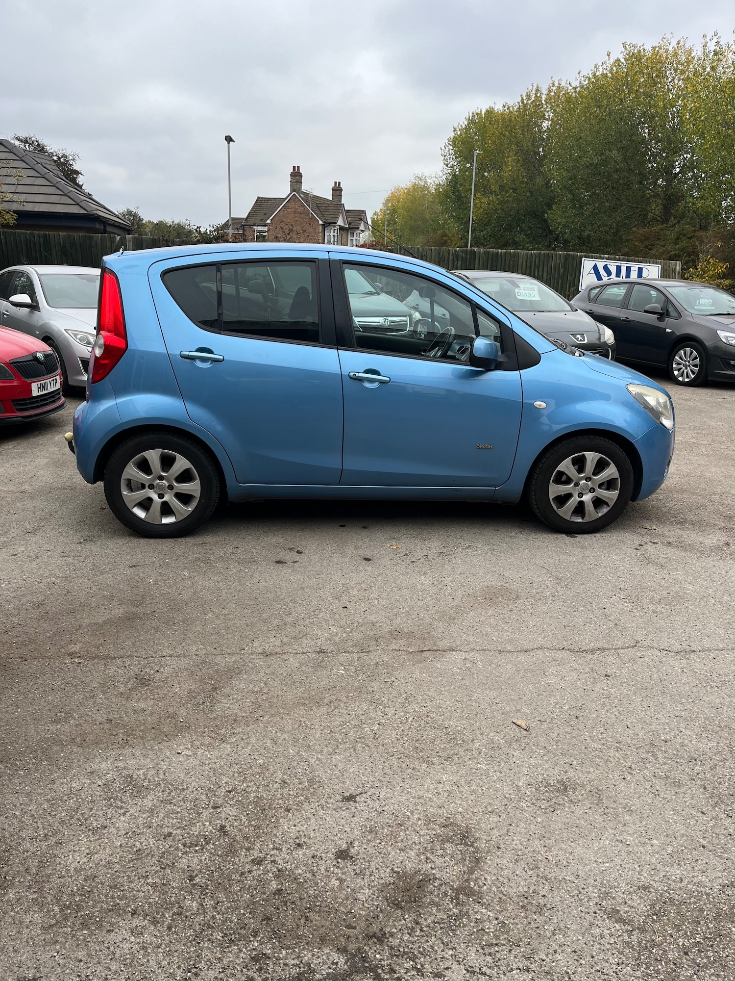Used Vauxhall Agila 2010 for sale - 76243255: Photo 1