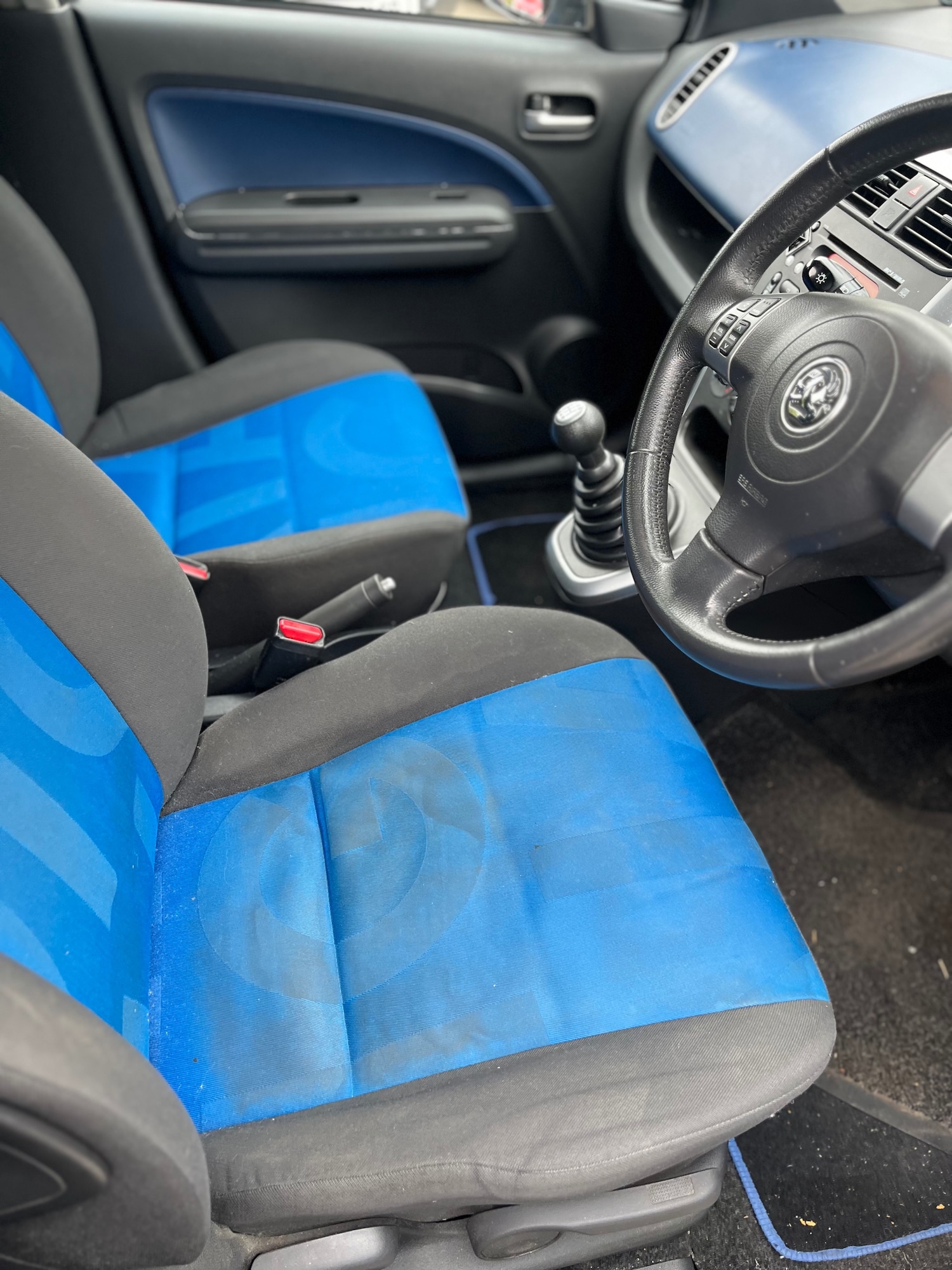 Used Vauxhall Agila 2010 for sale - 76243255: Photo 17