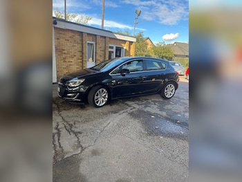 2012 (62) - 1.4T 16V SRi [140] 5dr