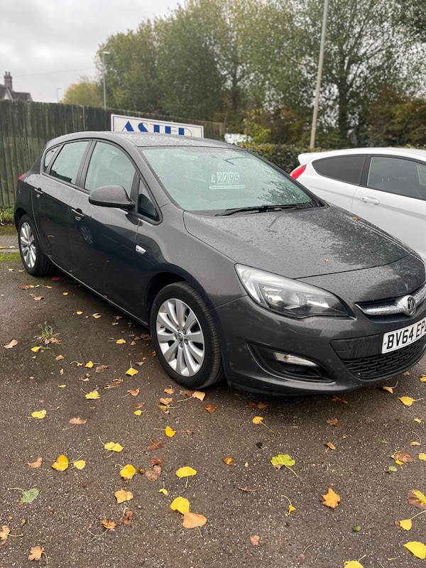 Used Vauxhall Astra 2014 for sale - 76143337: Photo 1