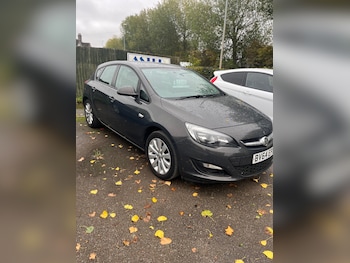 Vauxhall - Astra