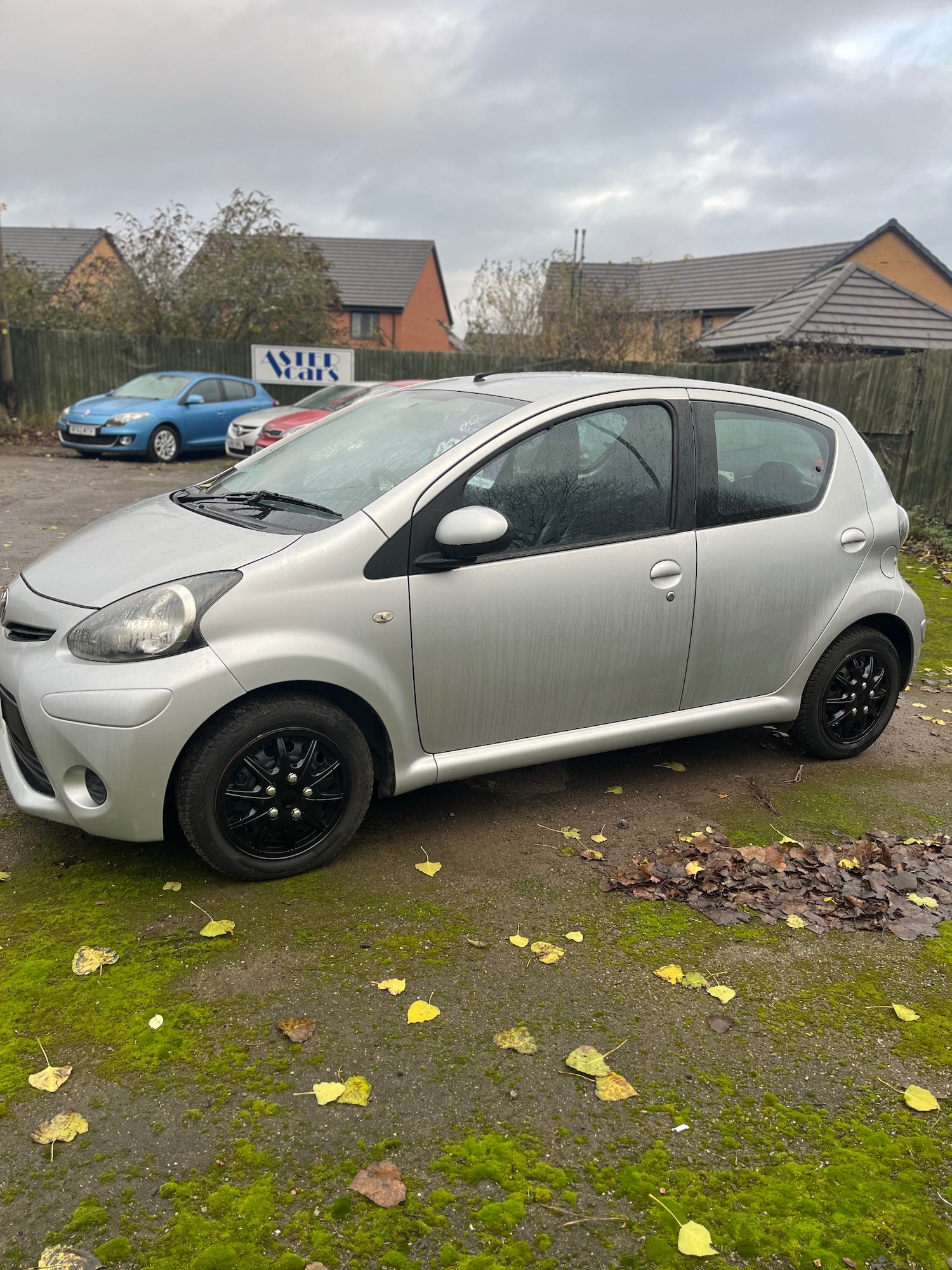 Used Toyota AYGO 2012 for sale - 76807091: Photo 4