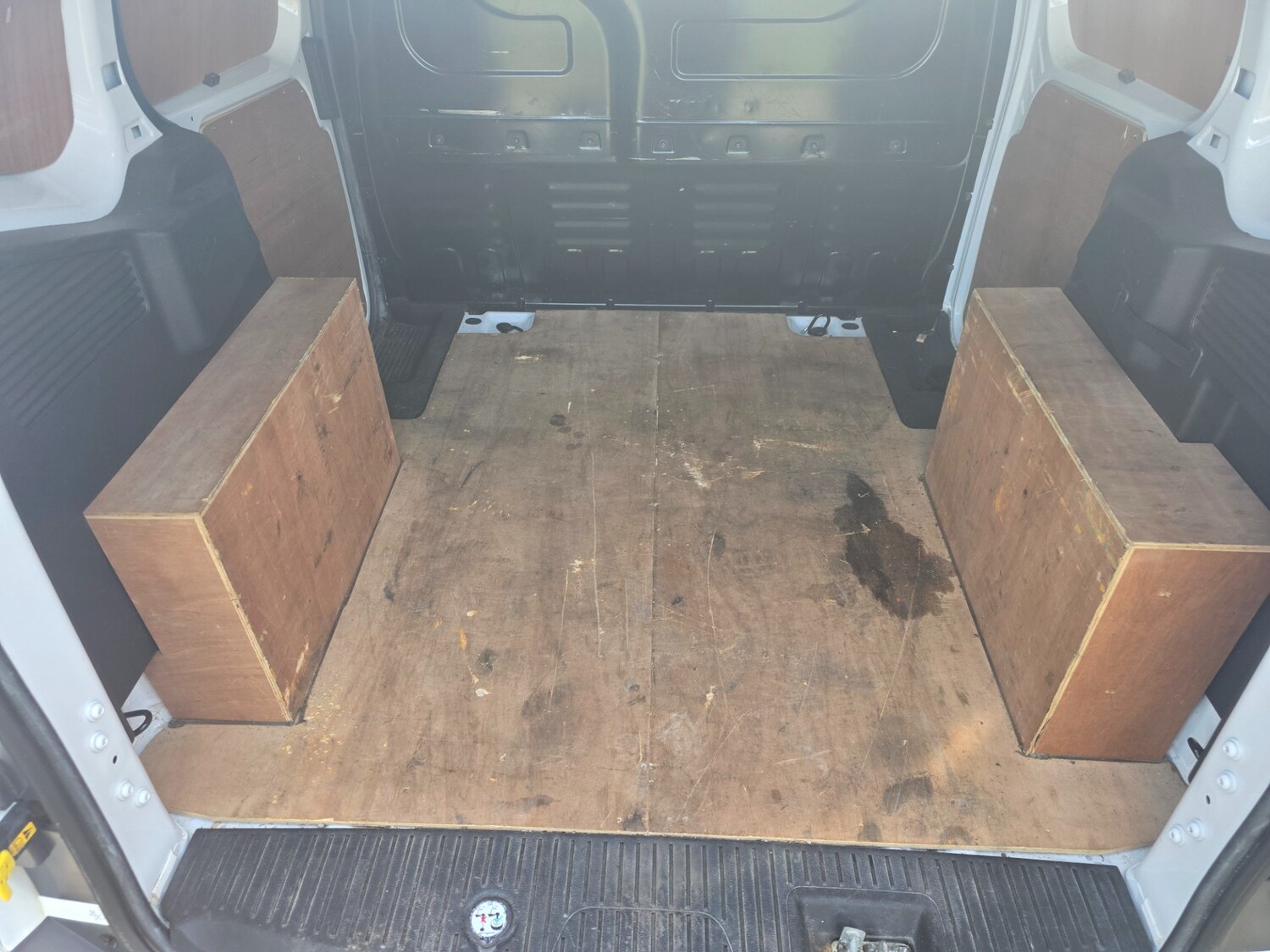 Used Ford Transit Courier 2018 for sale - 78223353: Photo 10