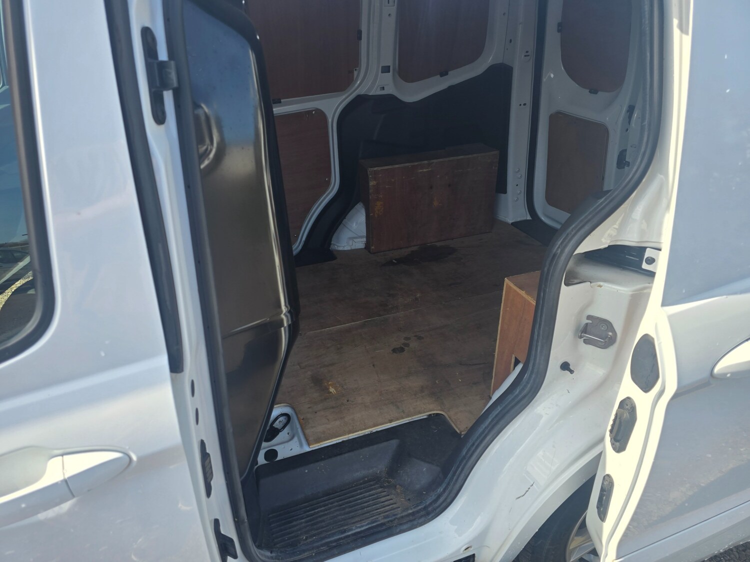 Used Ford Transit Courier 2018 for sale - 78223353: Photo 13