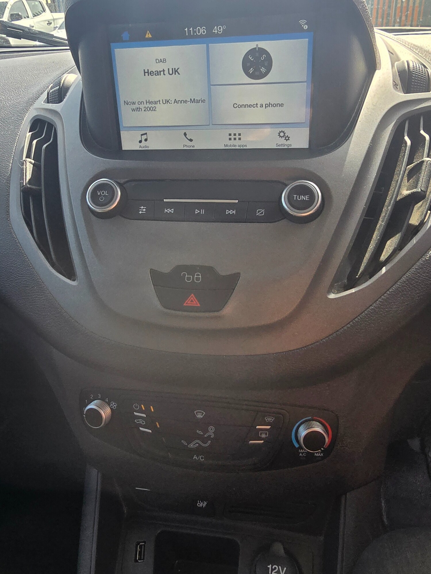 Used Ford Transit Courier 2018 for sale - 78223353: Photo 18