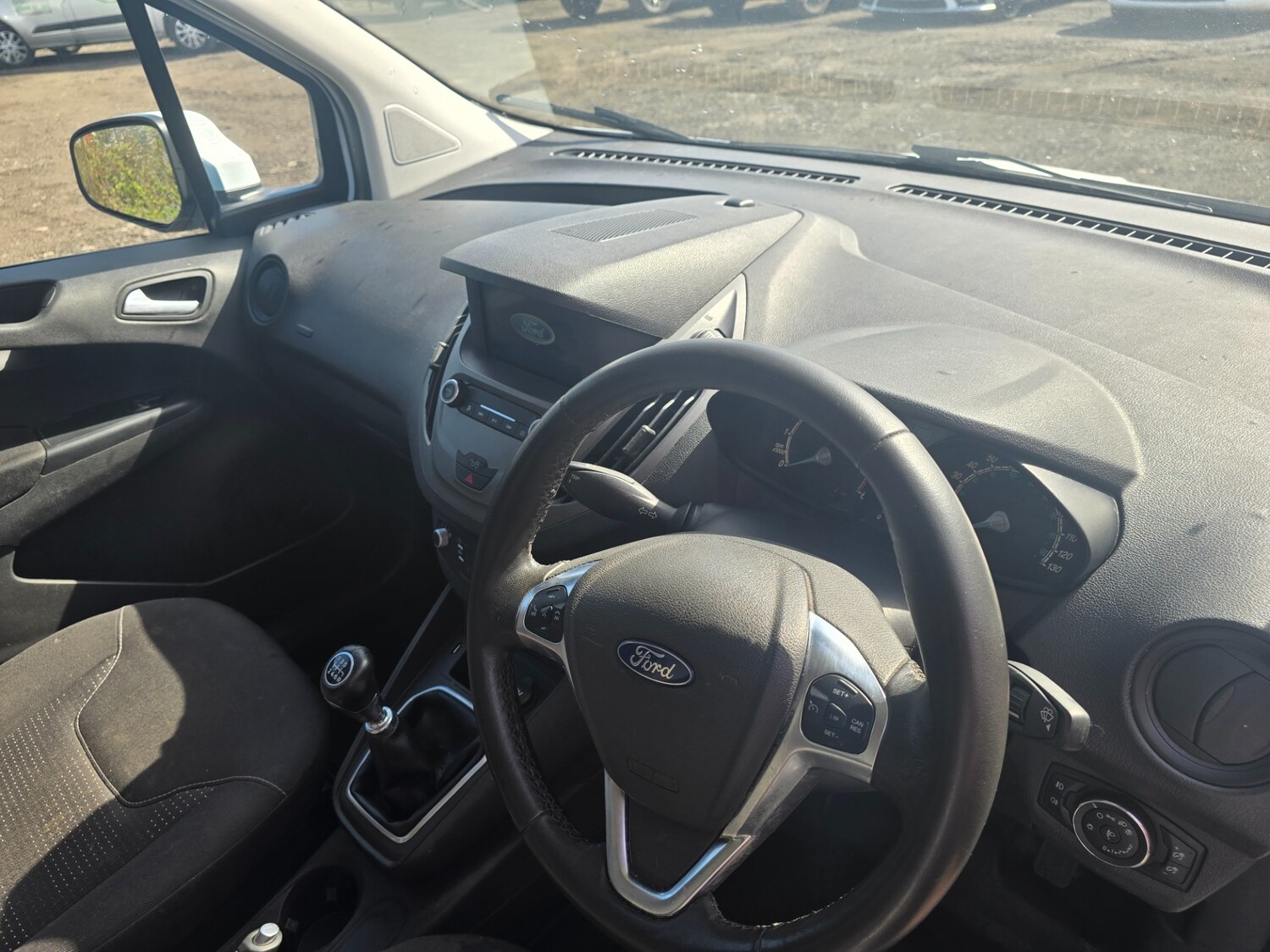 Used Ford Transit Courier 2018 for sale - 78223353: Photo 8