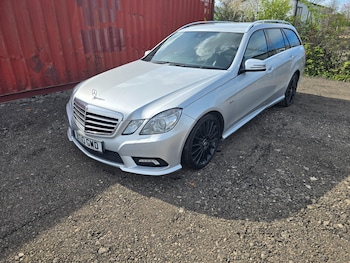 Used Mercedes-Benz E Class 2010 for sale - 78228454: Photo
