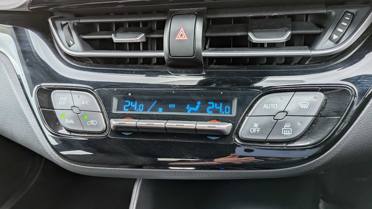 Used Toyota C-HR 2022 for sale - 77083006: Photo 24