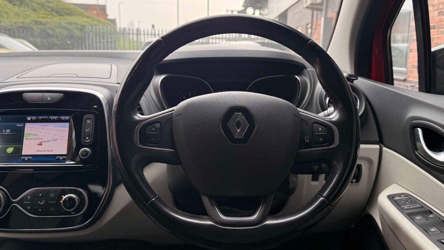 Used Renault Captur 2018 for sale - 77995754: Photo 12