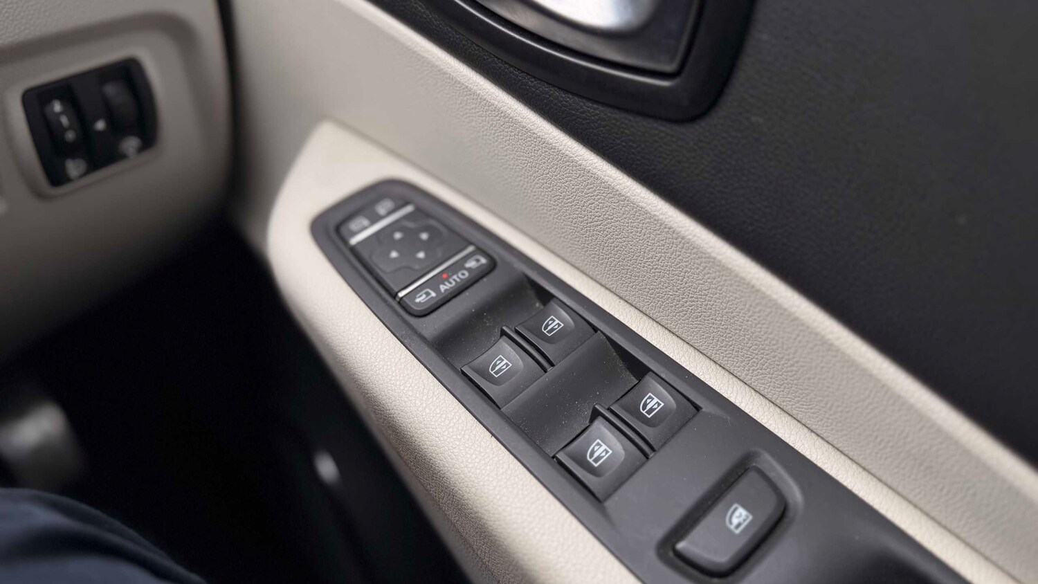 Used Renault Captur 2018 for sale - 77995754: Photo 18