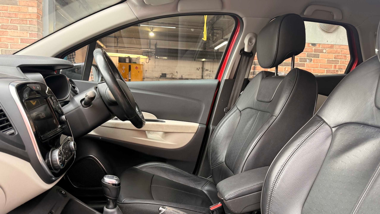 Used Renault Captur 2018 for sale - 77995754: Photo 9