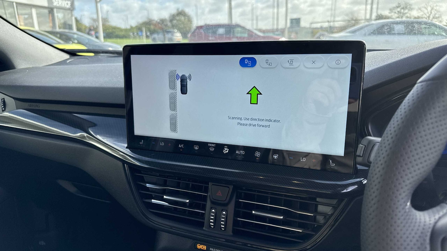 Used Ford Focus 2023 for sale - 76401363: Photo 14