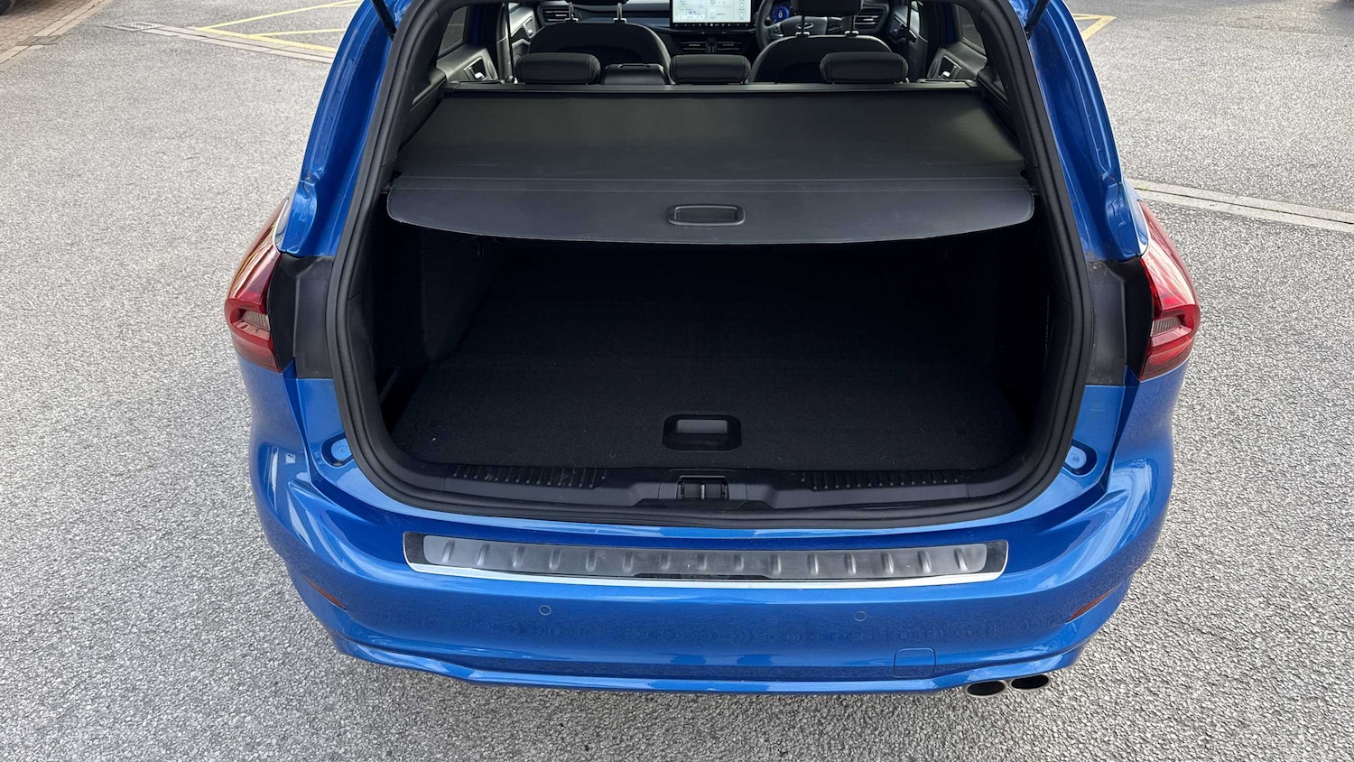 Used Ford Focus 2023 for sale - 76401363: Photo 8