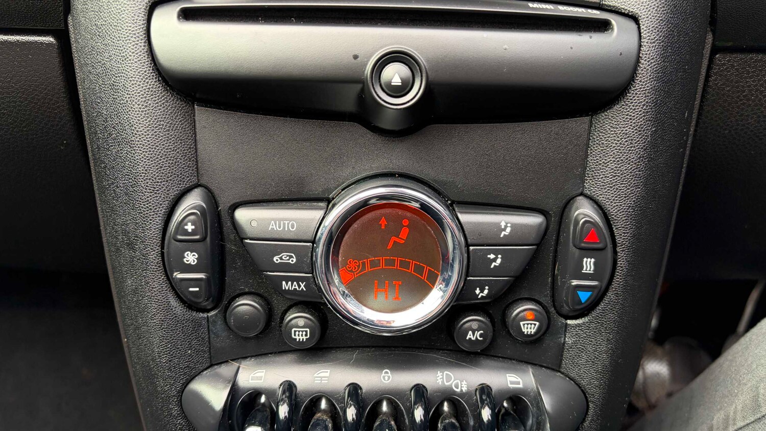 Used MINI Convertible 2014 for sale - 77698973: Photo 13