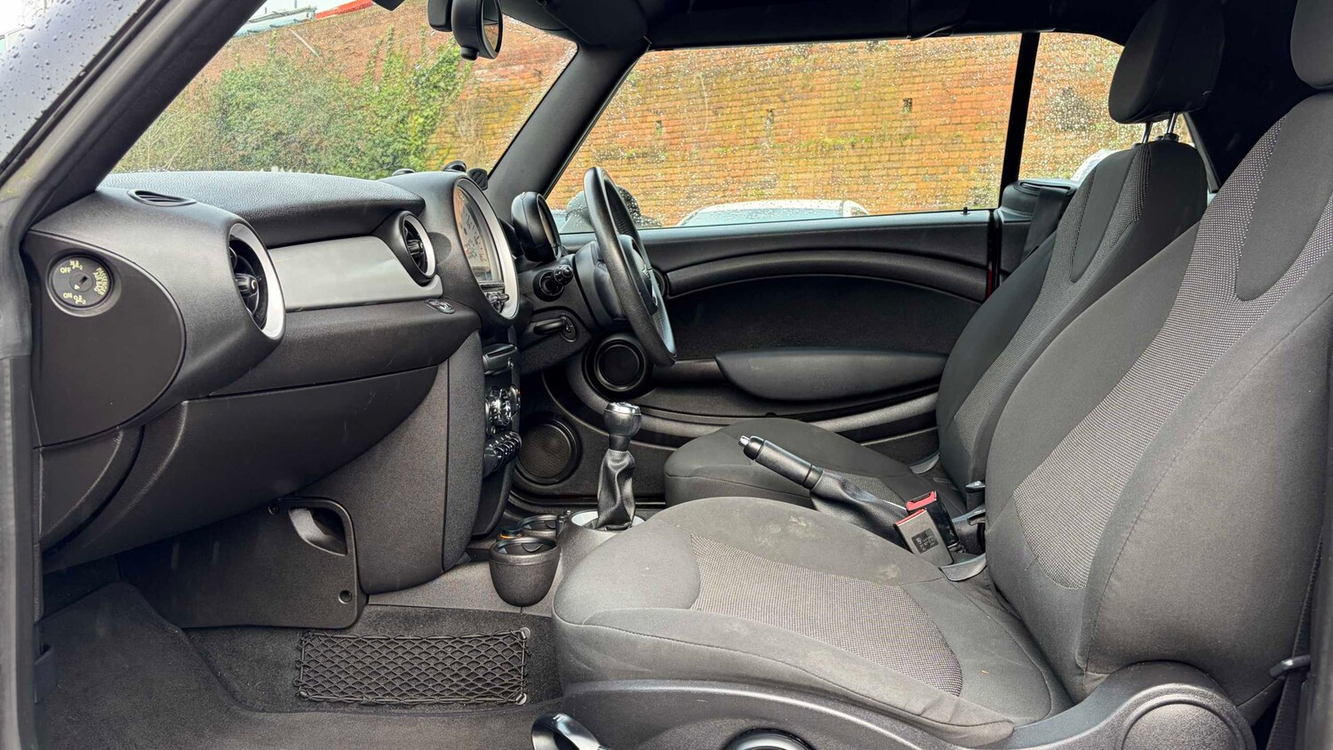 Used MINI Convertible 2014 for sale - 77698973: Photo 8