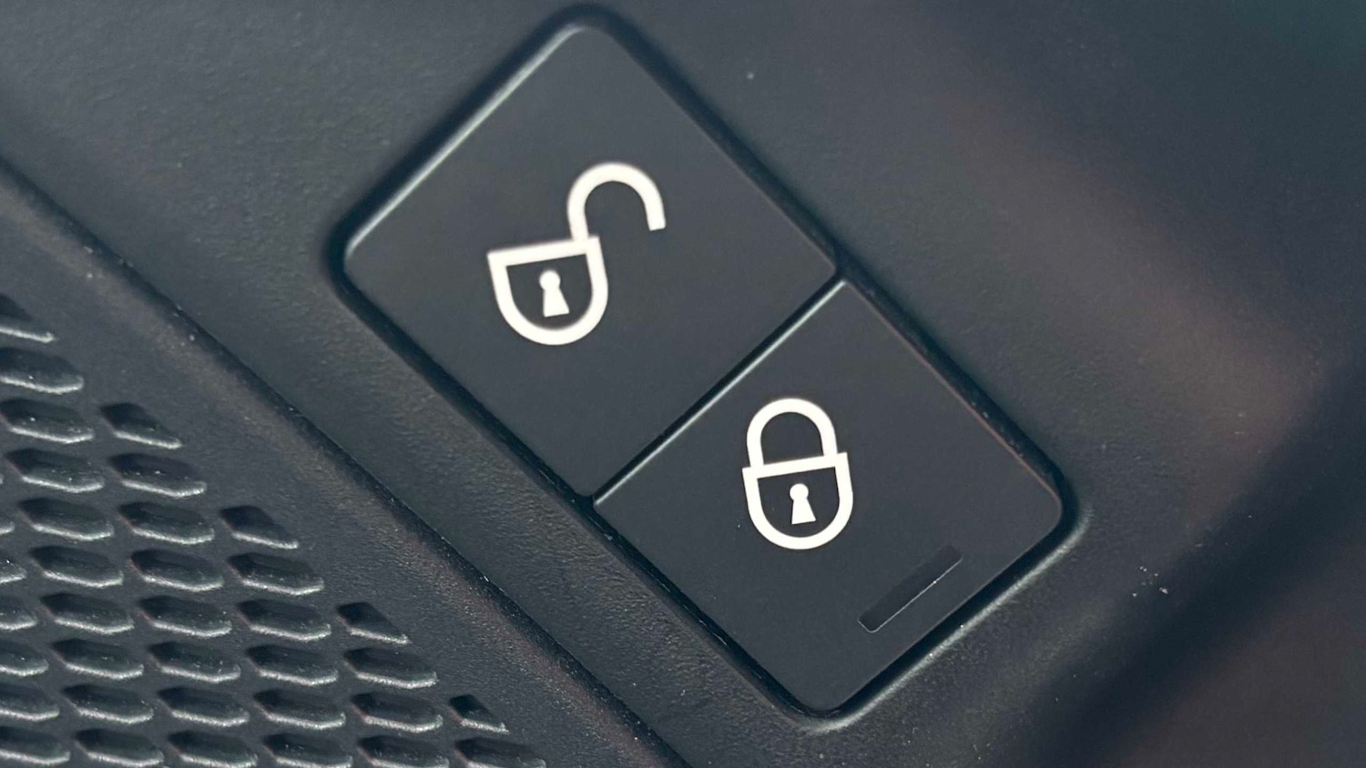 Used Jaguar XE 2019 for sale - 77333934: Photo 17